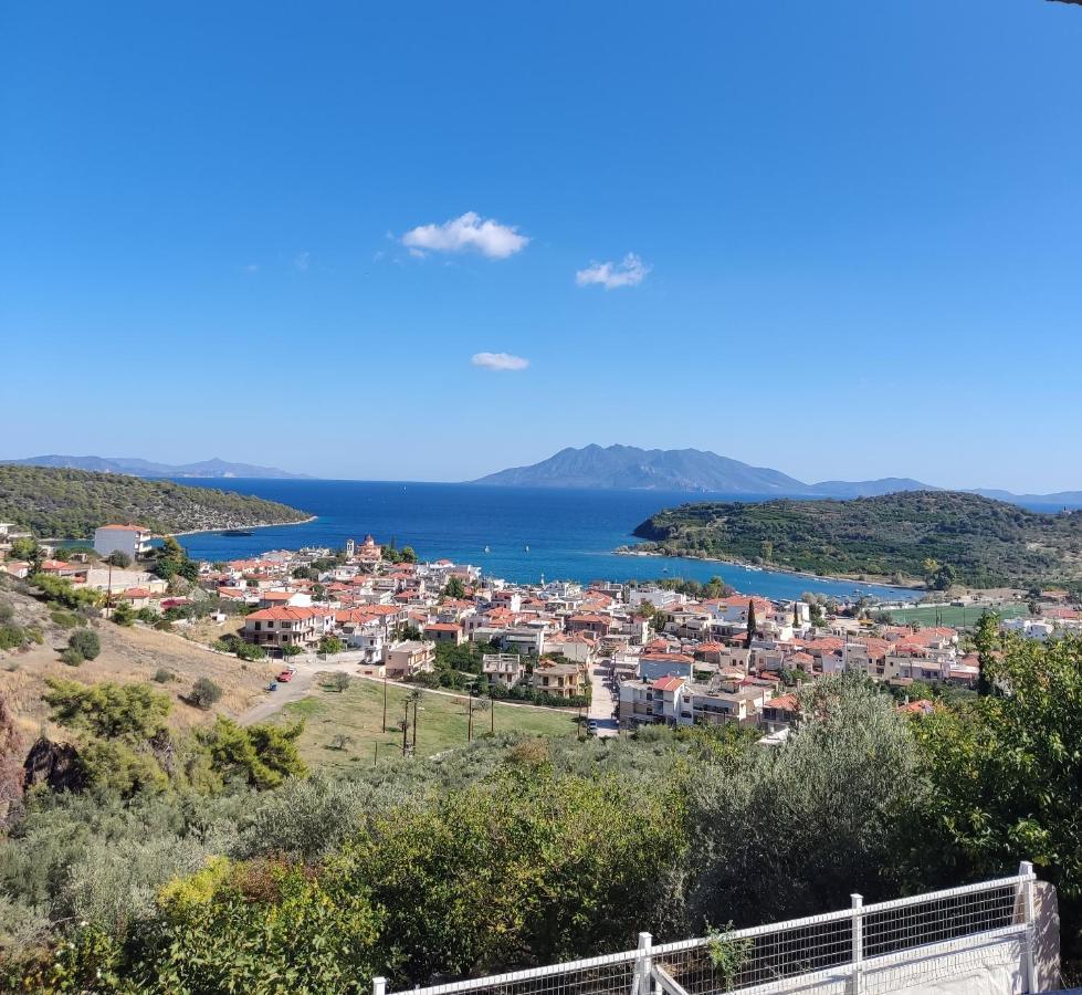 Апартаменти Nera'S View Epidaurus Екстер'єр фото